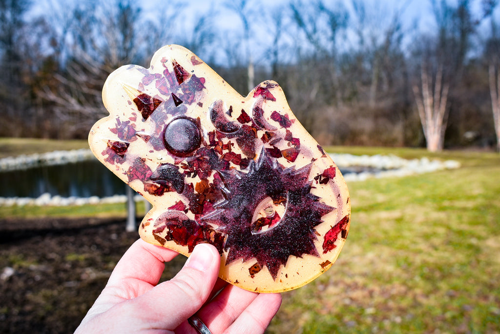 Midnight Rose Hamsa Hand Resin Incense Holder – Protective Altar Décor with Crimson Petals