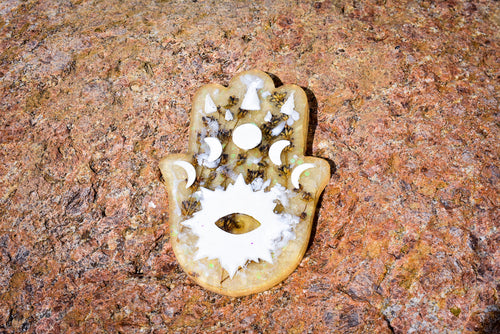 Celestial Hamsa Hand Resin Incense Holder – Lavender-Infused Altar Décor for Protection & Calm