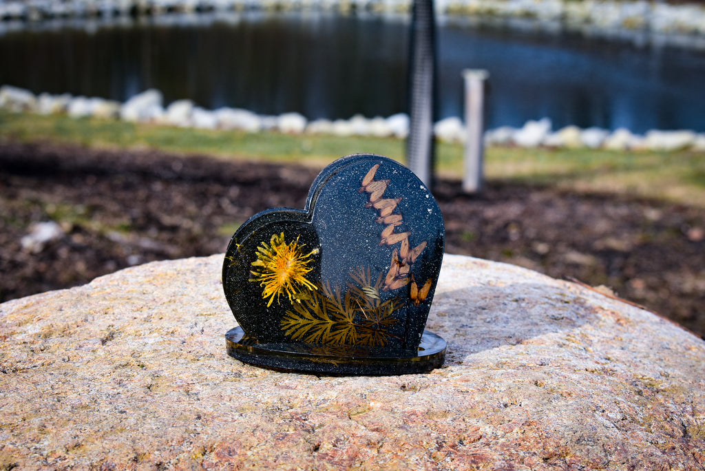 Pressed Wildflower Heart Coaster Set – Dandelion & Dutchman’s Breeches (Set of 4)