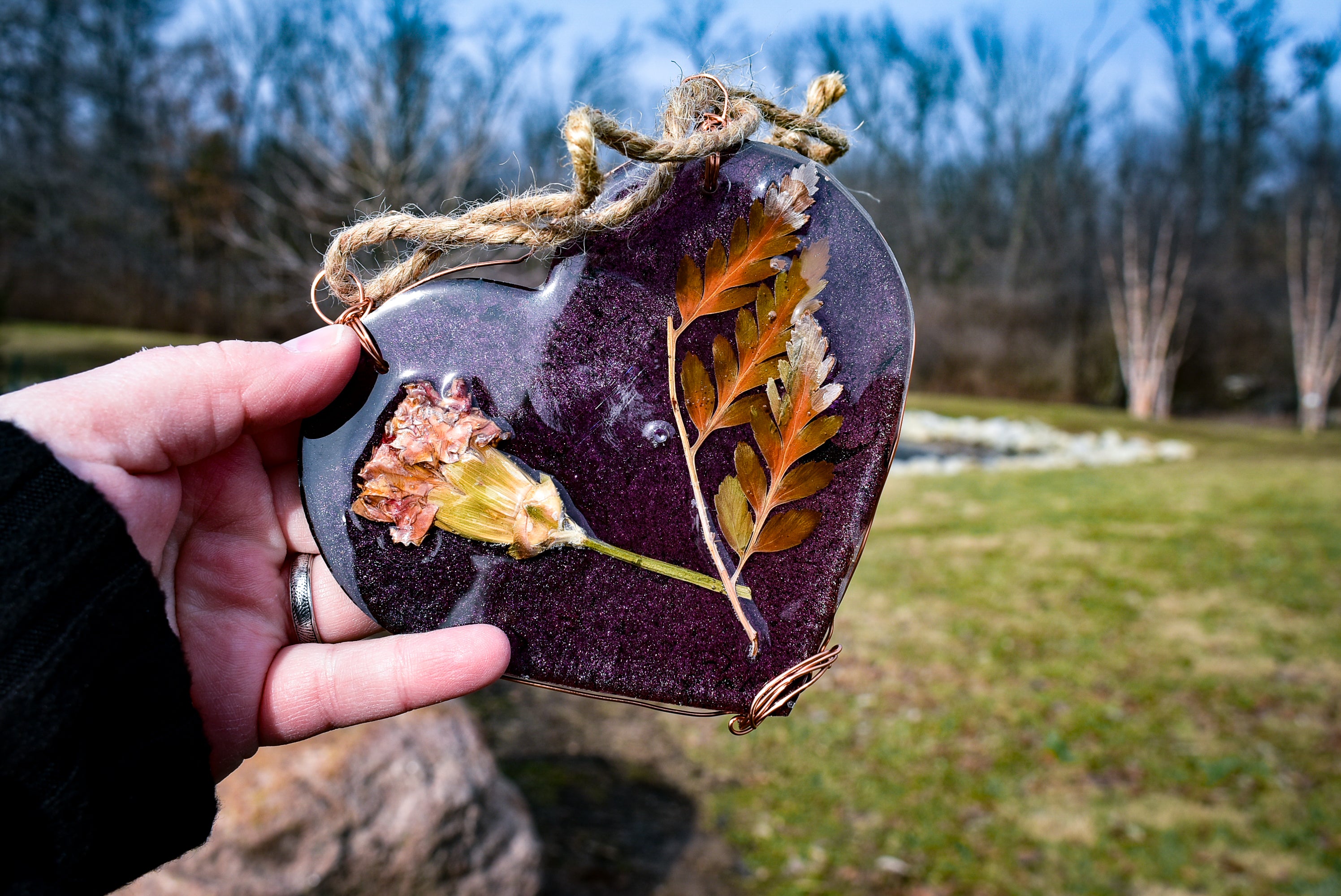 Fern & Carnation Heart Resin Wall / Window Hanger