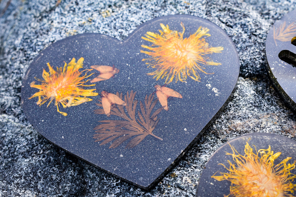 Pressed Wildflower Heart Coaster Set – Dandelion & Dutchman’s Breeches (Set of 4)