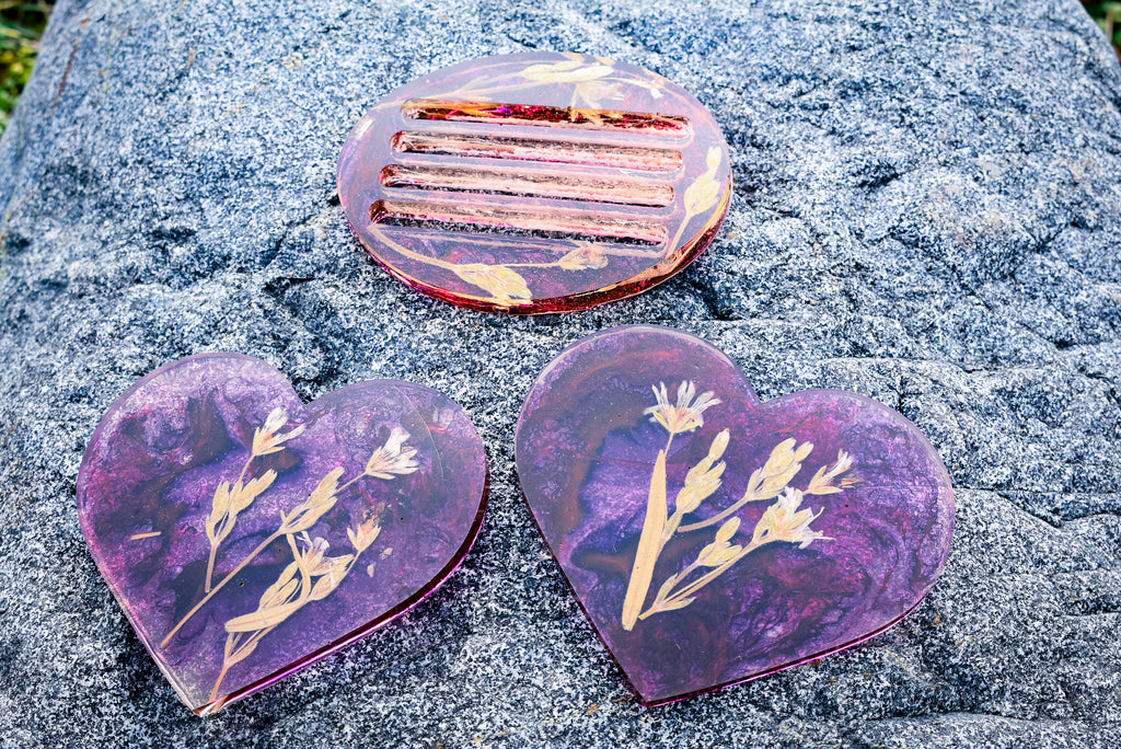 Snow-in-Summer Heart Coaster Set – Purple Galaxy Bloom (Set of 2 + Holder)